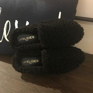 Free People Shoes - ✨J Slides faux fur slip on sneaker slides Free People Shoes - ✨J Slides faux fur slip on sneaker slides